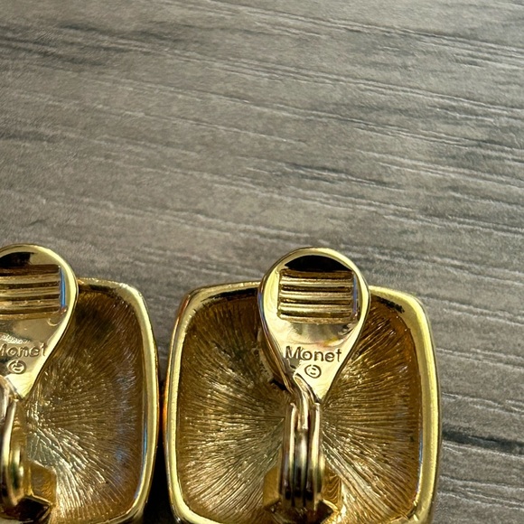 Vintage Monet Black & Cream Enamel Geometric Clip-On Earrings - Picture 3 of 4